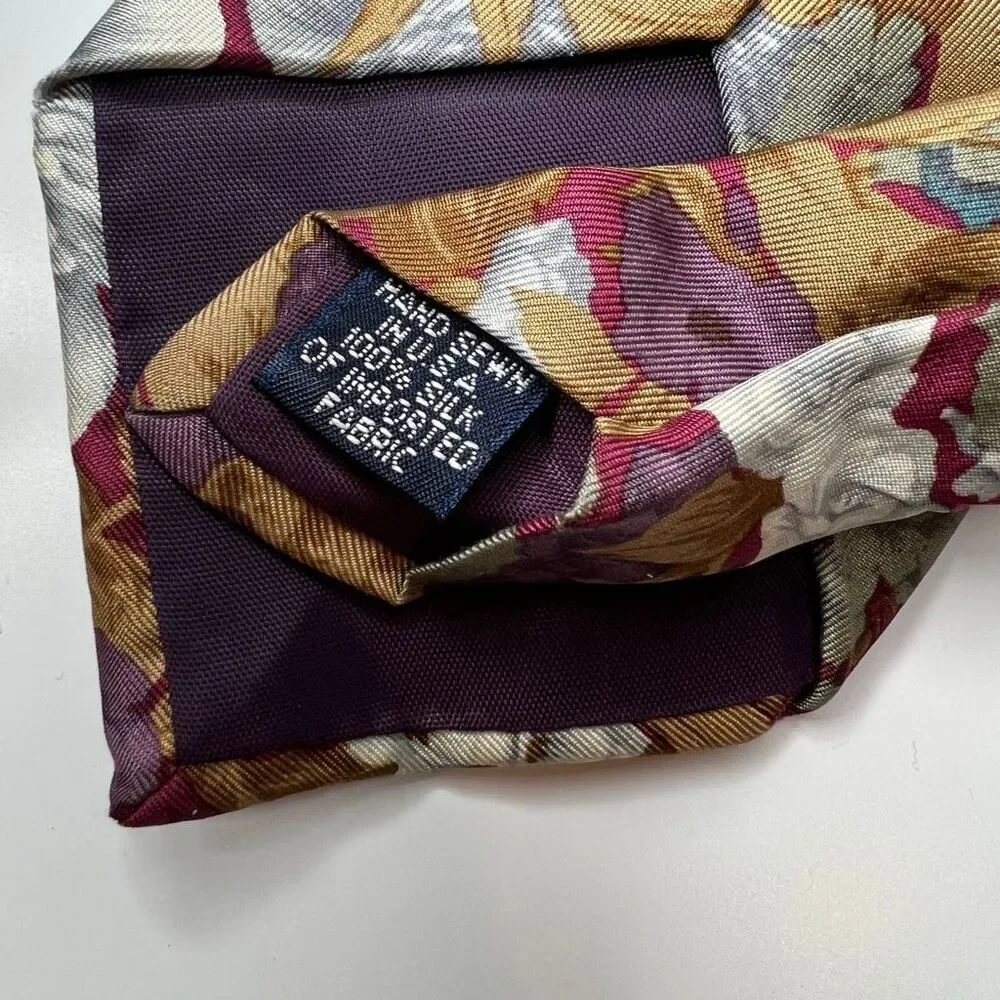 Land’s end silk vintage floral tie
